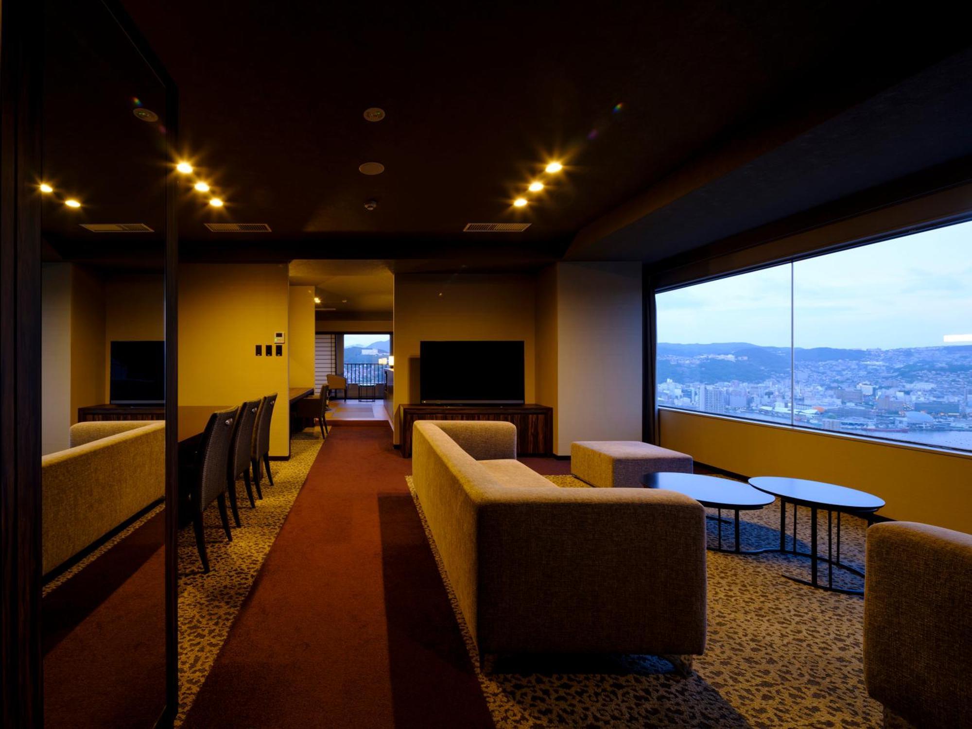 Inasayama Kanko Hotel Nagasaki Exterior photo